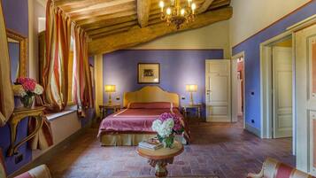 7 dormitorios, cuna de viaje, Internet