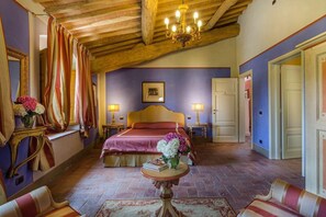 7 bedrooms, travel crib, internet - CASA MATTEUCCI     . (Capannori)