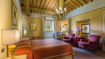 7 Schlafzimmer, Reisekinderbett, Internetzugang