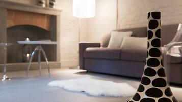 Smart TV, books