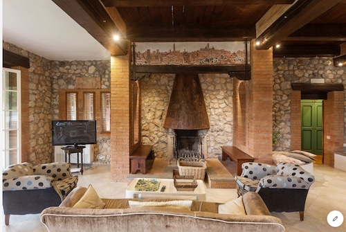 La Dimora di Teresa: fairytale house in the woods, ideal for families with children.