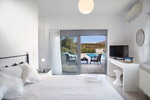 3 bedrooms, iron/ironing board, free WiFi, bed sheets - Gramvousa Villas - Villa Hara, A modern villa with private pool (Karefiliana, Kissamos)