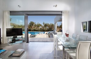 Dining - Gramvousa Villas - Villa Hara, A modern villa with private pool (Karefiliana, Kissamos)