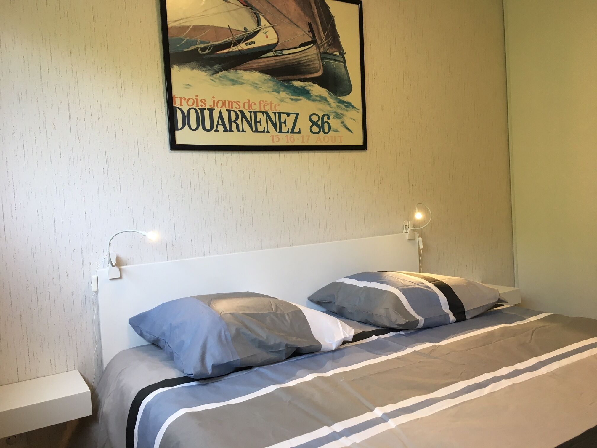 2 chambres, fer et planche à repasser, Wi-Fi gratuit, draps fournis