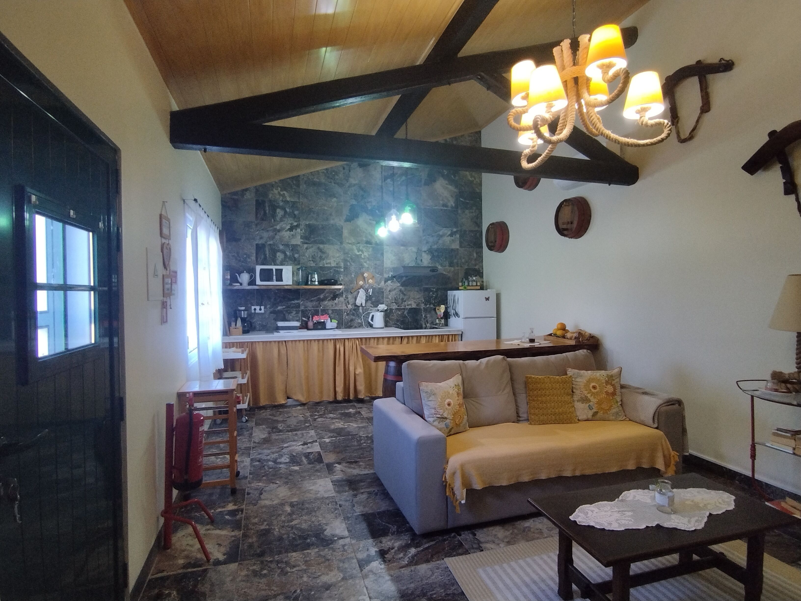 Smart-TV, Bücher, Drucker