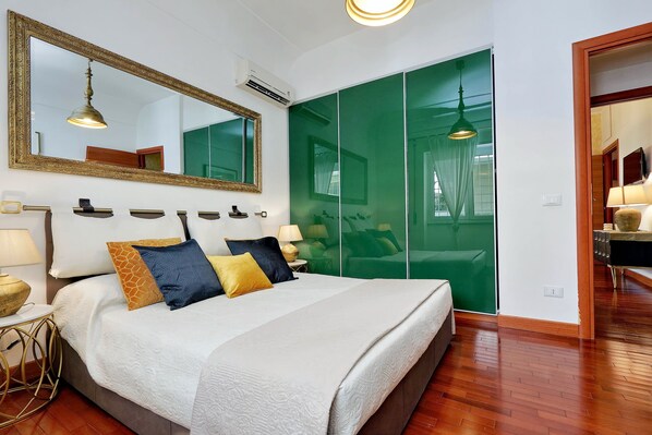 1 bedroom, iron/ironing board, travel cot, free WiFi