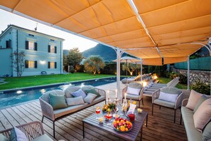 Outdoor dining - Charming tuscany villa few minutes to the center of Lucca&Pisa with private pool (Lucca)