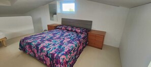1 habitación y ropa de cama 
