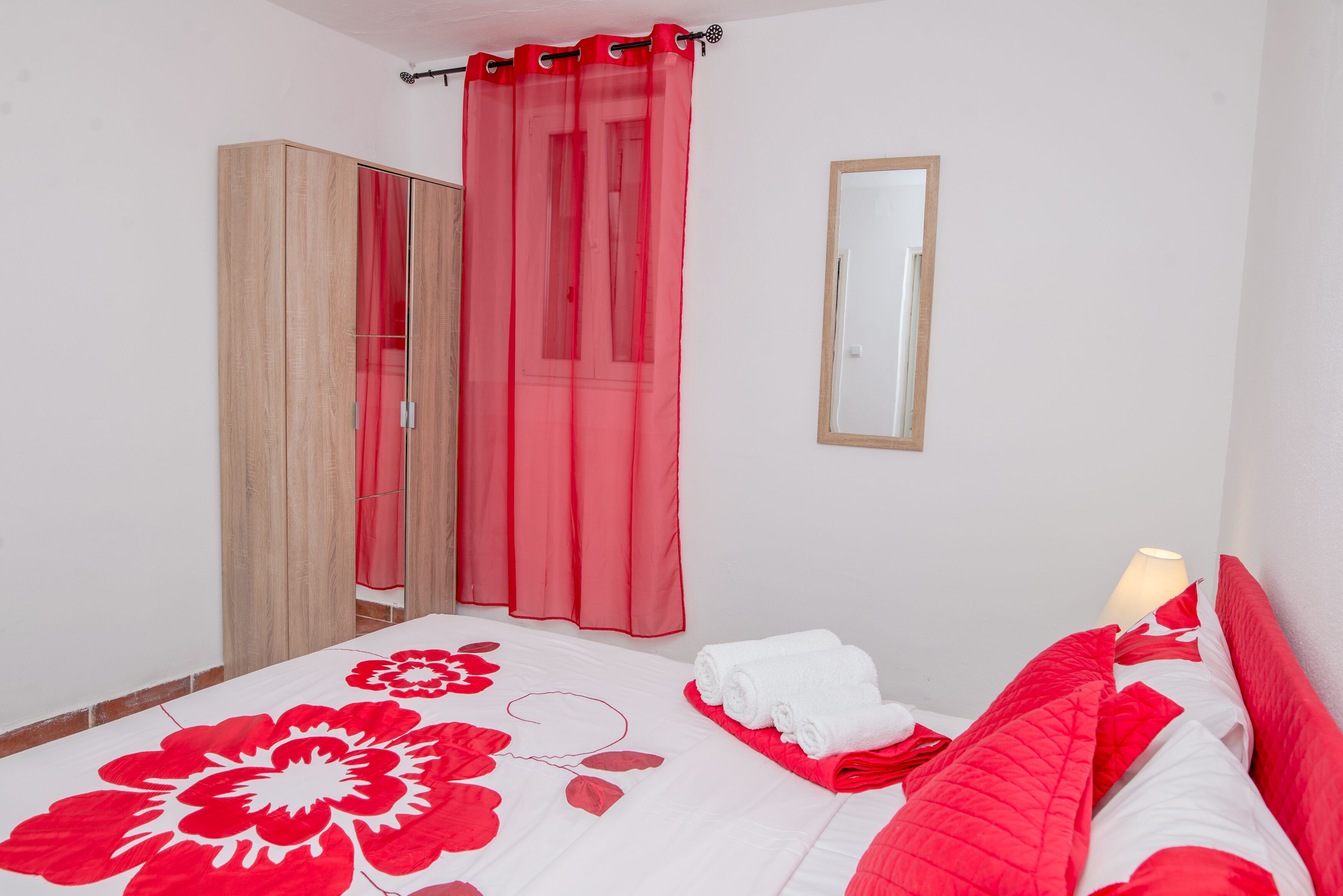 2 bedrooms, iron/ironing board, travel crib, free WiFi