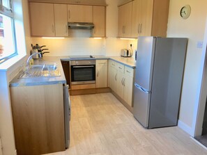 Cottage, 2 Bedrooms | Private kitchen - Cateran Cottage (Blairgowrie)