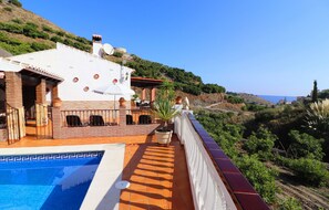 Pool - 1037 Villa Alabarce (Nerja)
