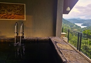 Romanttinen sviitti | Syvä kylpyamme