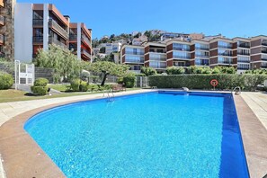 Pool - CAN PARRAMON D 2 2 Roses (Rosas / Roses)