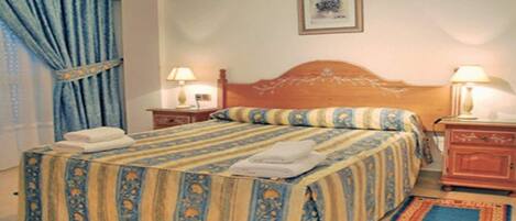 2 Schlafzimmer, Bügeleisen/Bügelbrett, Internetzugang, Bettwäsche