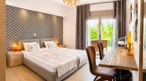 4 bedrooms, iron/ironing board, travel crib, free WiFi - Villa Alina in Haniotis with private pool (Chaniotis)