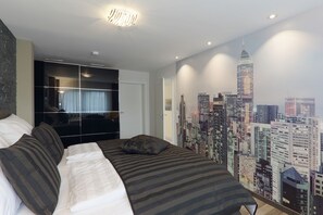 1 bedroom, in-room safe, iron/ironing board, WiFi