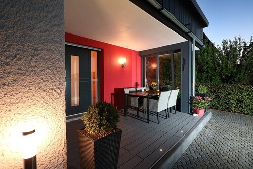 New, modern equipped apartment with lake view in the Vulkaneifel