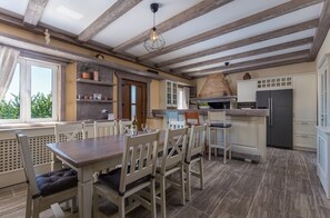 Dining - Villa Loki- your exclusive Holiday Home in Istria (Lašici, Vizinada)