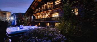 400 m  pistes aux portes de Megeve Sauna SPA appart 200m2 chaleureux dans chalet