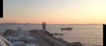 5 *, direct aan zee, - prachtig, nieuw designhuis