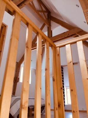 2 chambres, fer et planche à repasser, Wi-Fi, draps fournis