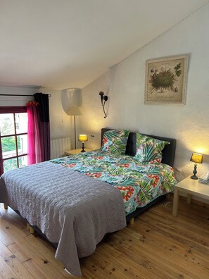 1 bedroom, desk, iron/ironing board, travel cot