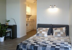 1 chambre, chambres insonorisées, Wi-Fi gratuit, draps fournis