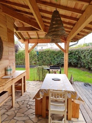 Outdoor dining - Family house in the heart of Teste de Buch (Arcachon Bay) (La Teste-de-Buch)