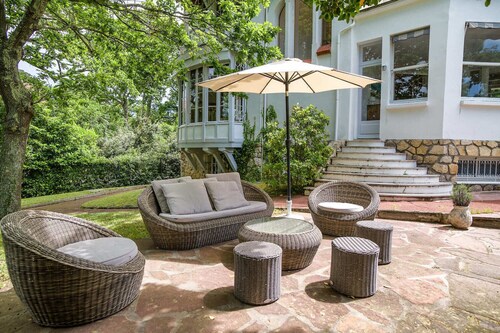 Beautiful family house with swimming pool