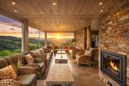 Luxueux chalet avec piscine couverte chauffée, Sauna, Hamman et billard