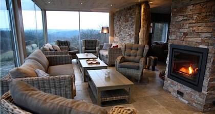 FOREST HILLS LODGE (19 pers)