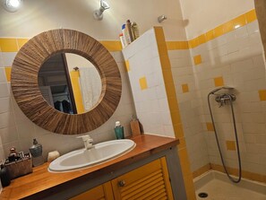 Hair dryer, towels - PRIVATE VILLA 8 BEDS SEA VIEW (Sofaia)