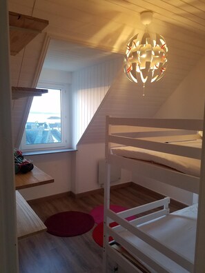 2 bedrooms - Apartment with breathtaking sea views 50M from the beach (Carantec)