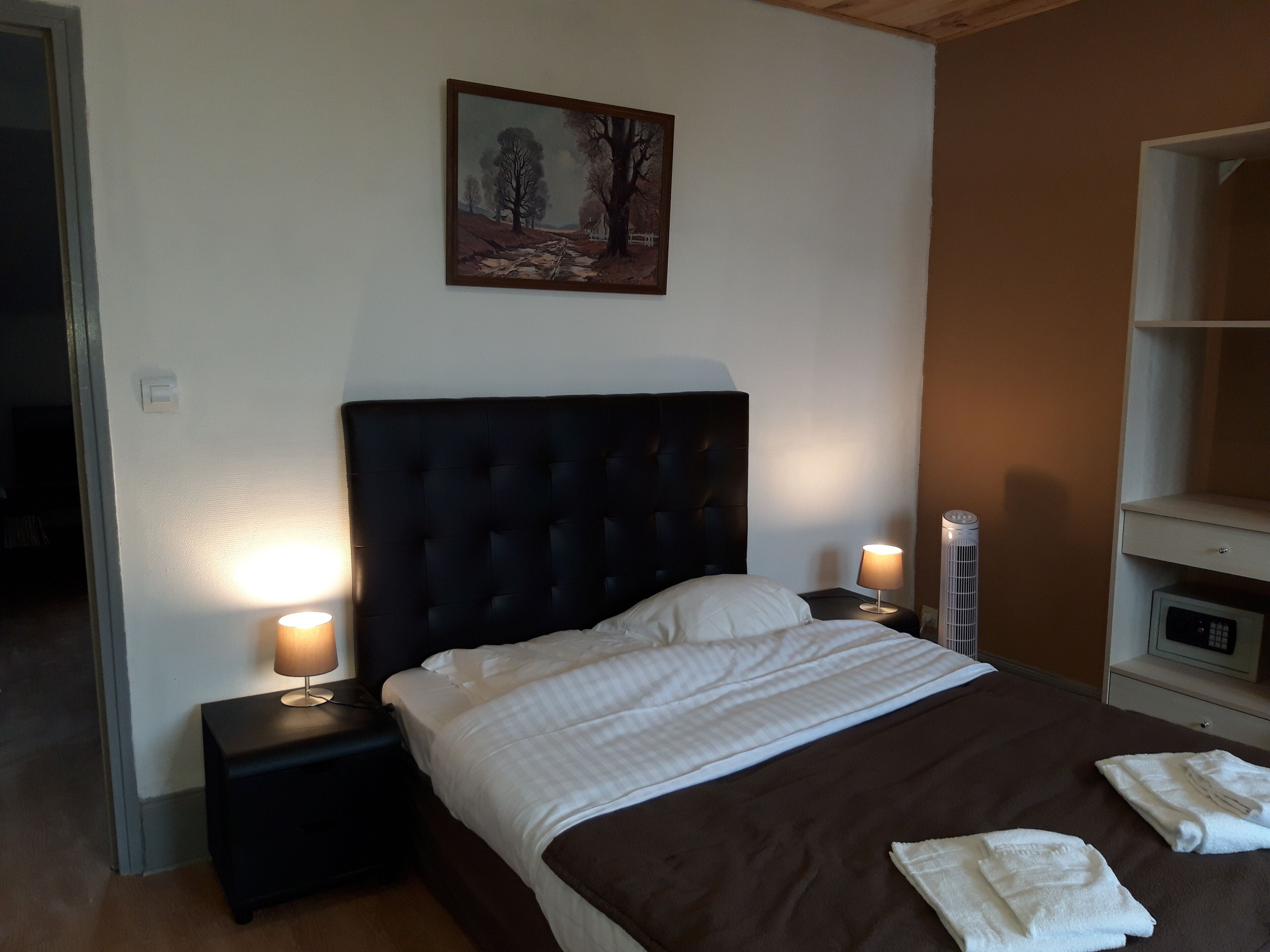 1 bedroom, iron/ironing board, travel cot, free WiFi