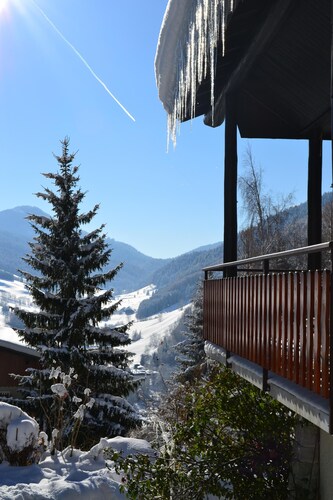 L'Eterle de Motzon en Bauges: in the mountains, snow, skiing, hiking, relaxation...