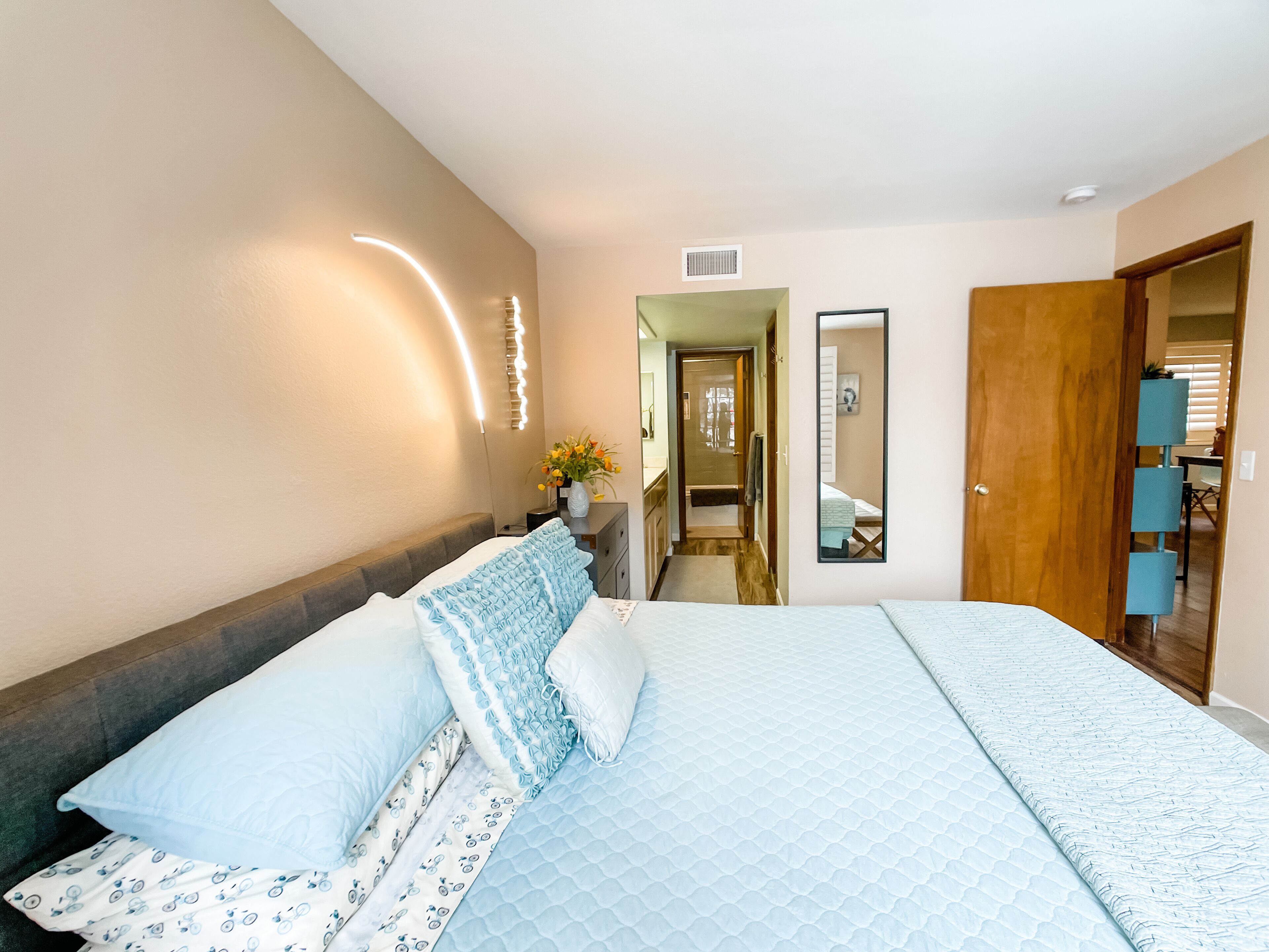 2 soverom, strykejern/-brett, wi-fi og sengetøy