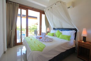 3 多间卧室、客房内保险箱、办公桌、免费 WiFi