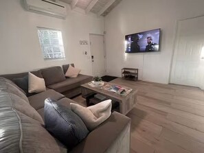 Smart TV y reproductor de DVD 