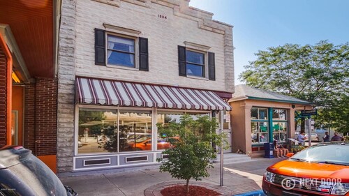 Right Downtown with Space for Everyone!