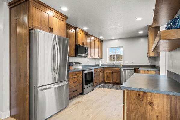 Fridge, microwave, oven, stovetop