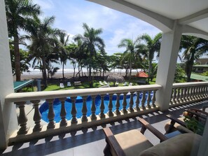 Outdoor pool - Beach Front! Perfect For Weddings, Bachelor Parties, Retreats or Family Reunions (Playa Hermosa)