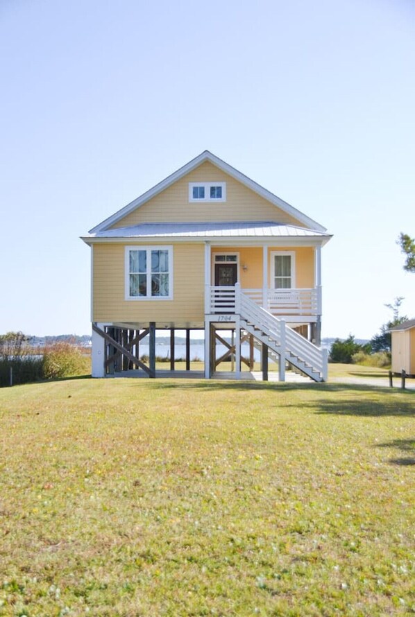 Exterior - 3BR Waterfront Home|Fishing|Boating|Views (Stacy)