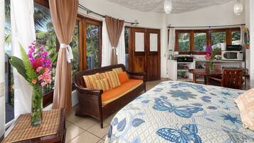 1 bedroom, in-room safe, individually decorated, individually furnished