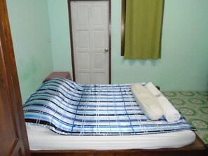 Standard Room, 1 King Bed, Non Smoking - Tik's Place Guests House (Cha-am)
