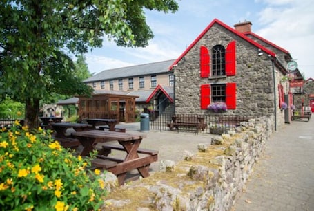 Exterior. The Garrandarragh Inn