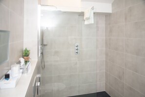 Regadera en el baño
