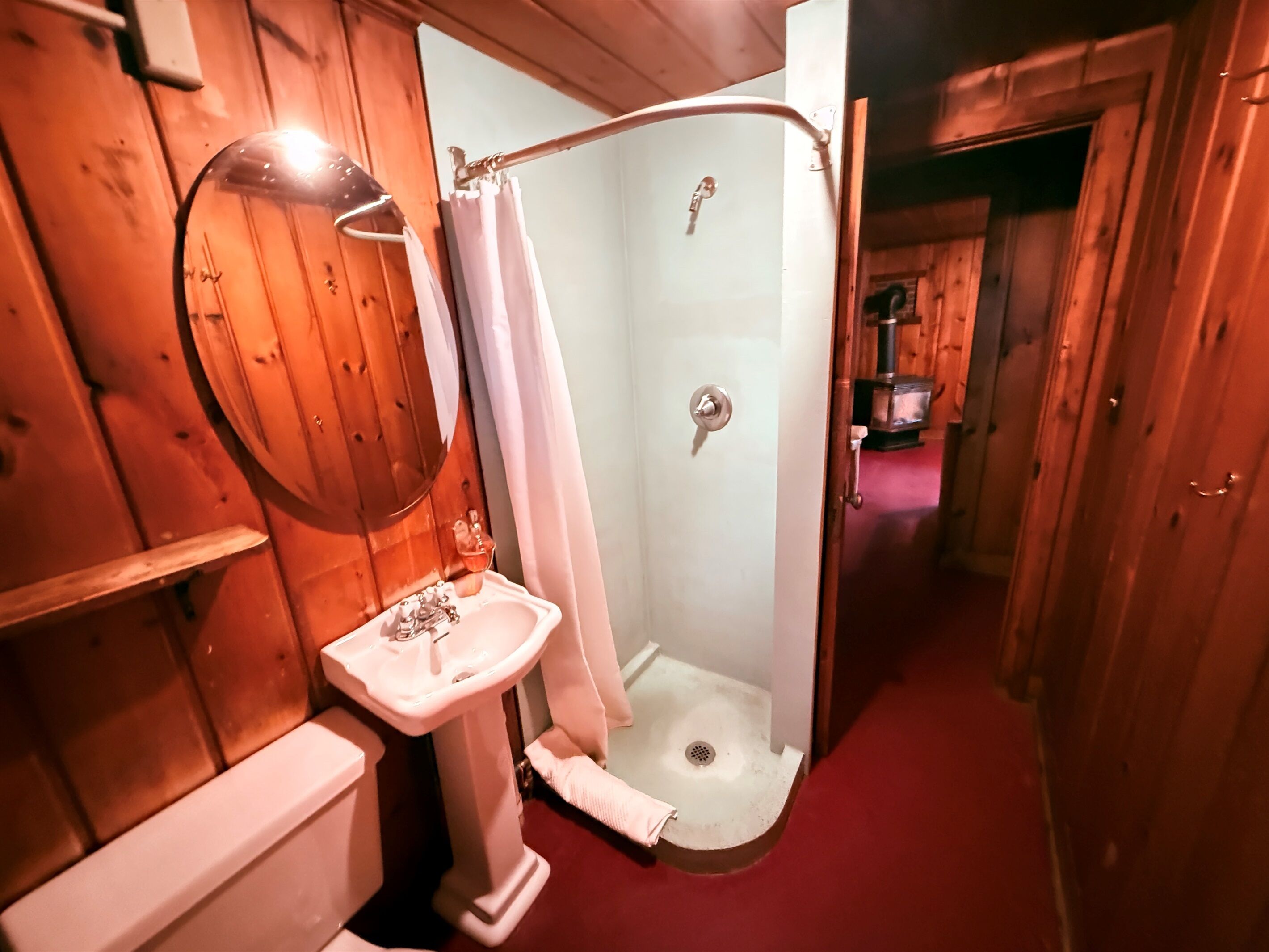 Douche, serviettes fournies