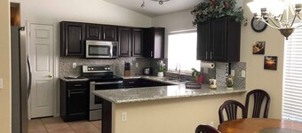 Newer 3 Bedrooms Private Home in N. Phoenix w/POOL