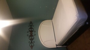 2 bedrooms, free WiFi