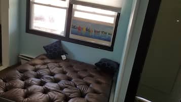 2 bedrooms, free WiFi